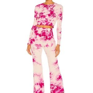 Year of Ours Fuchsia and Cream Tie-Dye Set